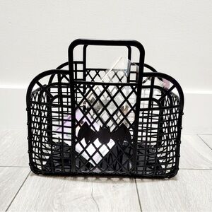 Black jelly, target basket